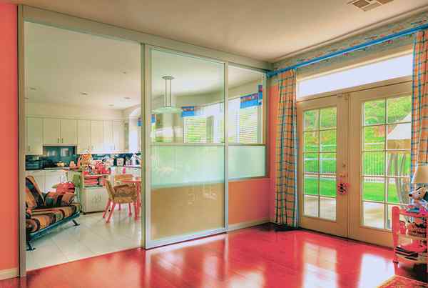 school day care divider