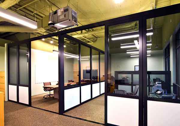 5 college learning center glass room dividers