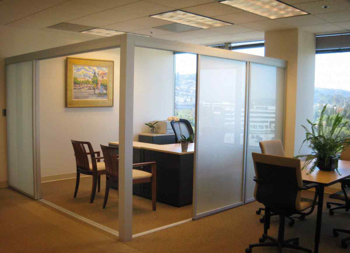 sliding frosted glass room divider