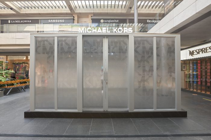 MichaelKors-MexicoCity-SlidingDoorPopUpKiosks2022-16