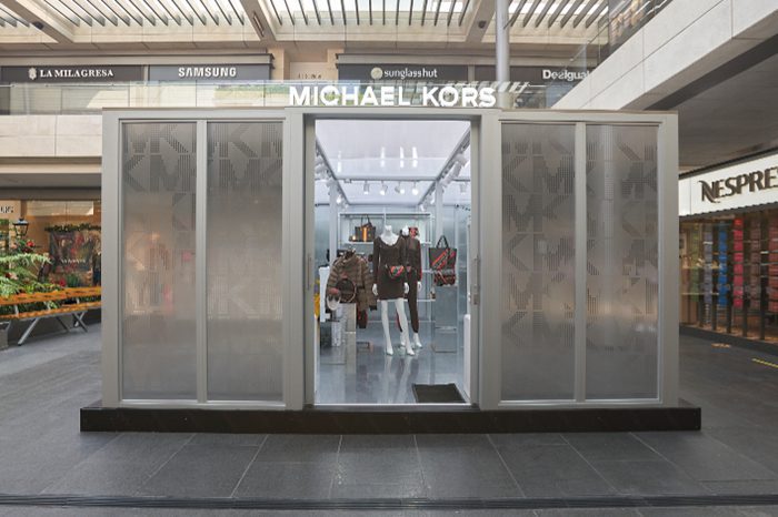 MichaelKors-MexicoCity-SlidingDoorPopUpKiosks2022-3