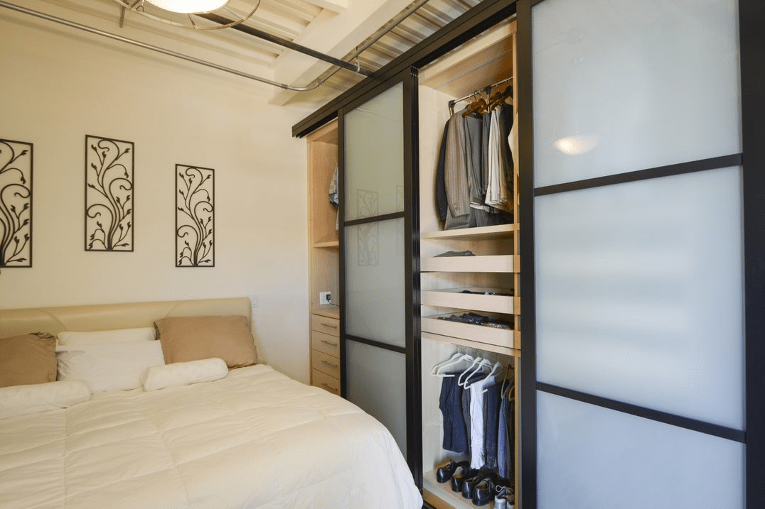 modern bedroom sliding door wardrobe