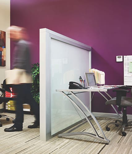 Fixed privacy wall for partitioning office employee workstations